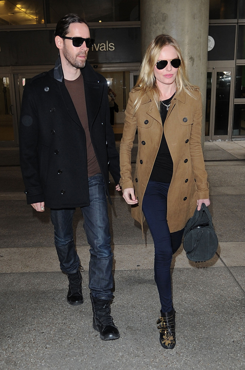 Kate Bosworth steps off her 11 hour flight dressed in designer Burberry and ChloÌ?å© with boyfriend Michael Polish, LA