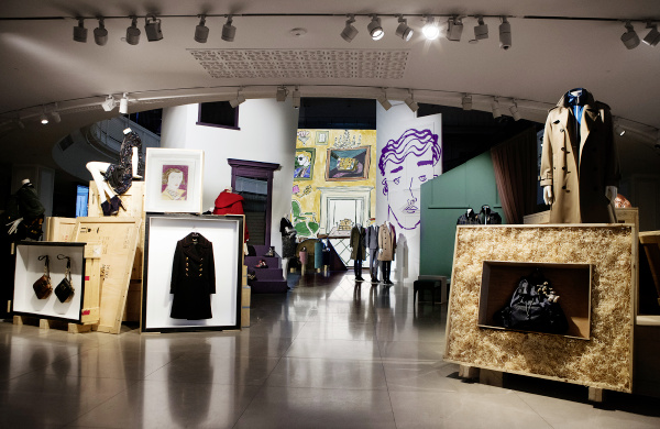Burberry celebrates craftsmanship and personalisation at its 121 Regent Street flagship_004