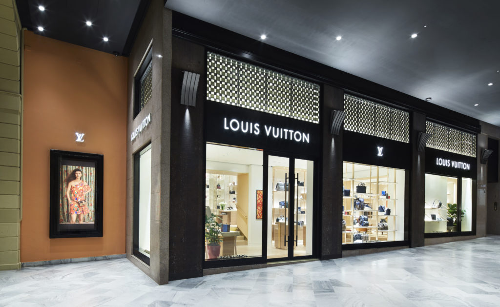 Louis Vuitton Opens Its First Store in the Hamptons – WWD