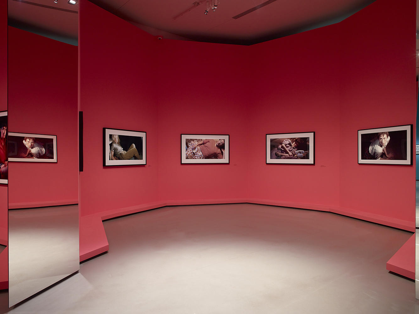 Cindy Sherman at the Foundation Louis Vuitton - Terrance - Your