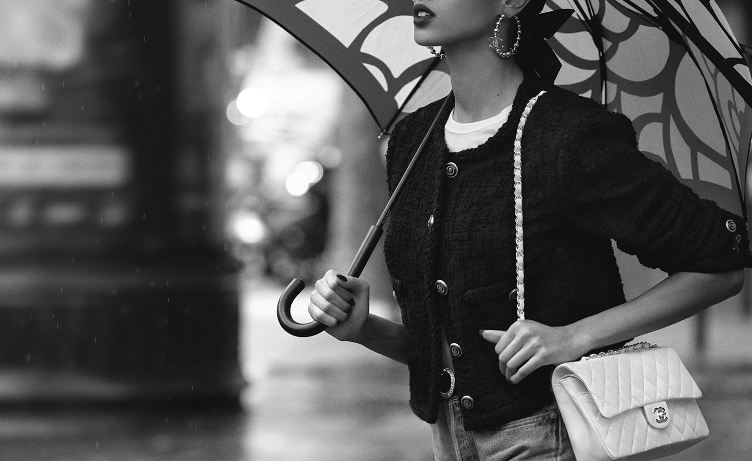 CHANEL Iconic Bag: here all the details about the new campaign